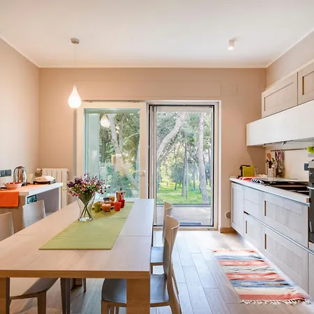 Guesthost - Casa Joyful