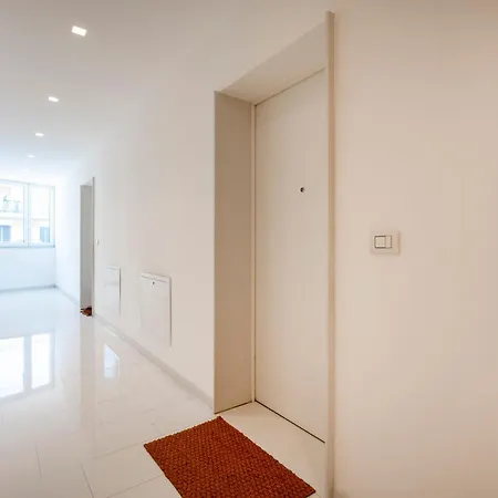 Guesthost - Casa Joyful Lägenhet *