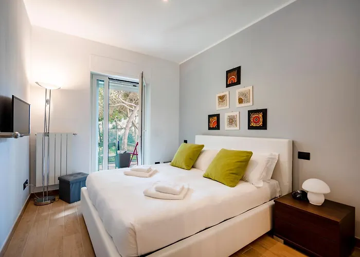 Guesthost - Casa Joyful Daire Bari